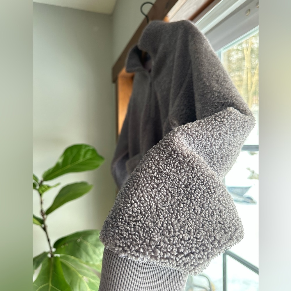 Free Assembly 1/4 Zip Sherpa